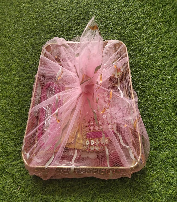 Premium Cultural Gift Set – Floral Tray, Fan, Potli & Kumkum Chimizh