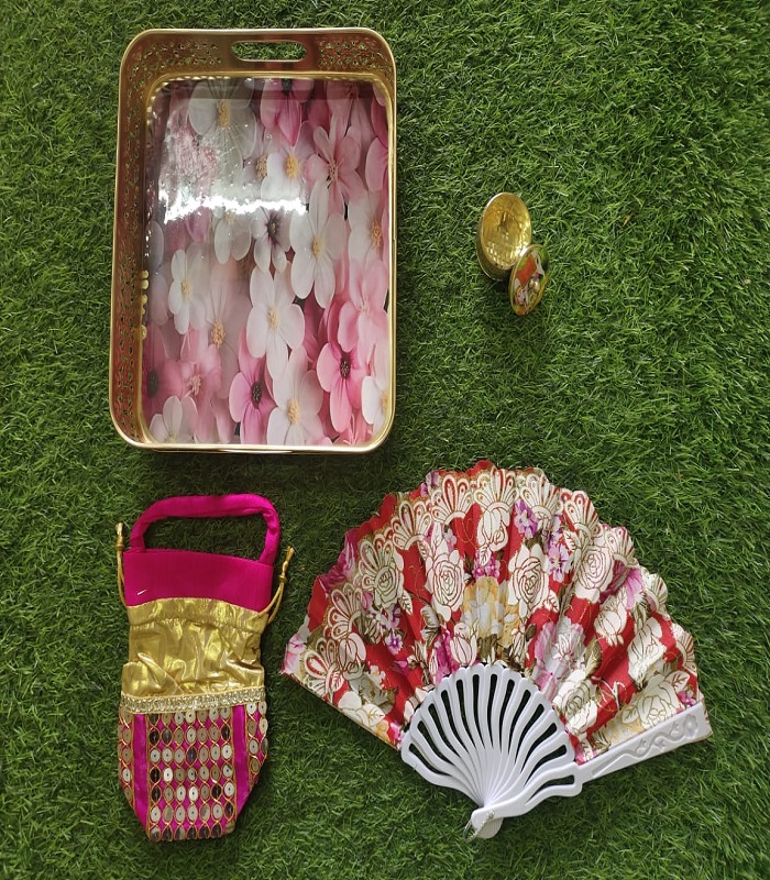 Premium Cultural Gift Set – Floral Tray, Fan, Potli & Kumkum Chimizh