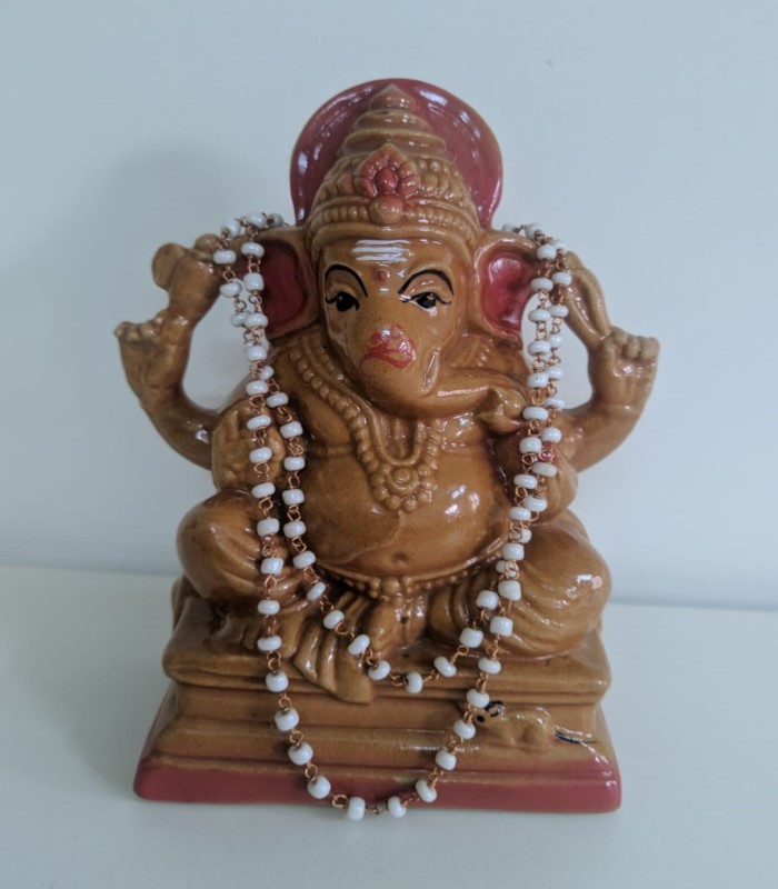 Nandhi Shiva Bull doll in Sphatik (Crystal)